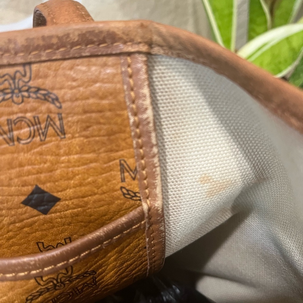 MCM COGNAC VISETOS SHOPPING TOTE - Picture 13 of 16